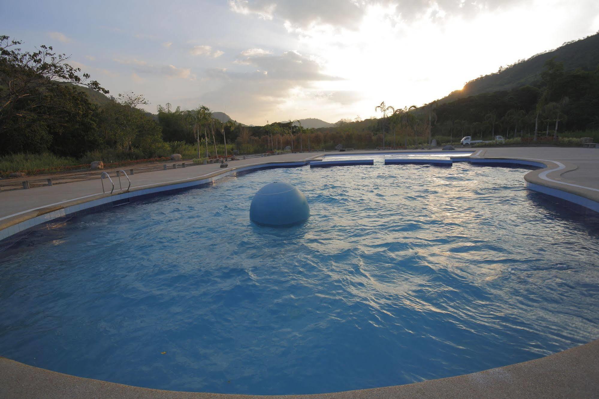 Green Canyon Leisure Farms Clark Field Dış mekan fotoğraf