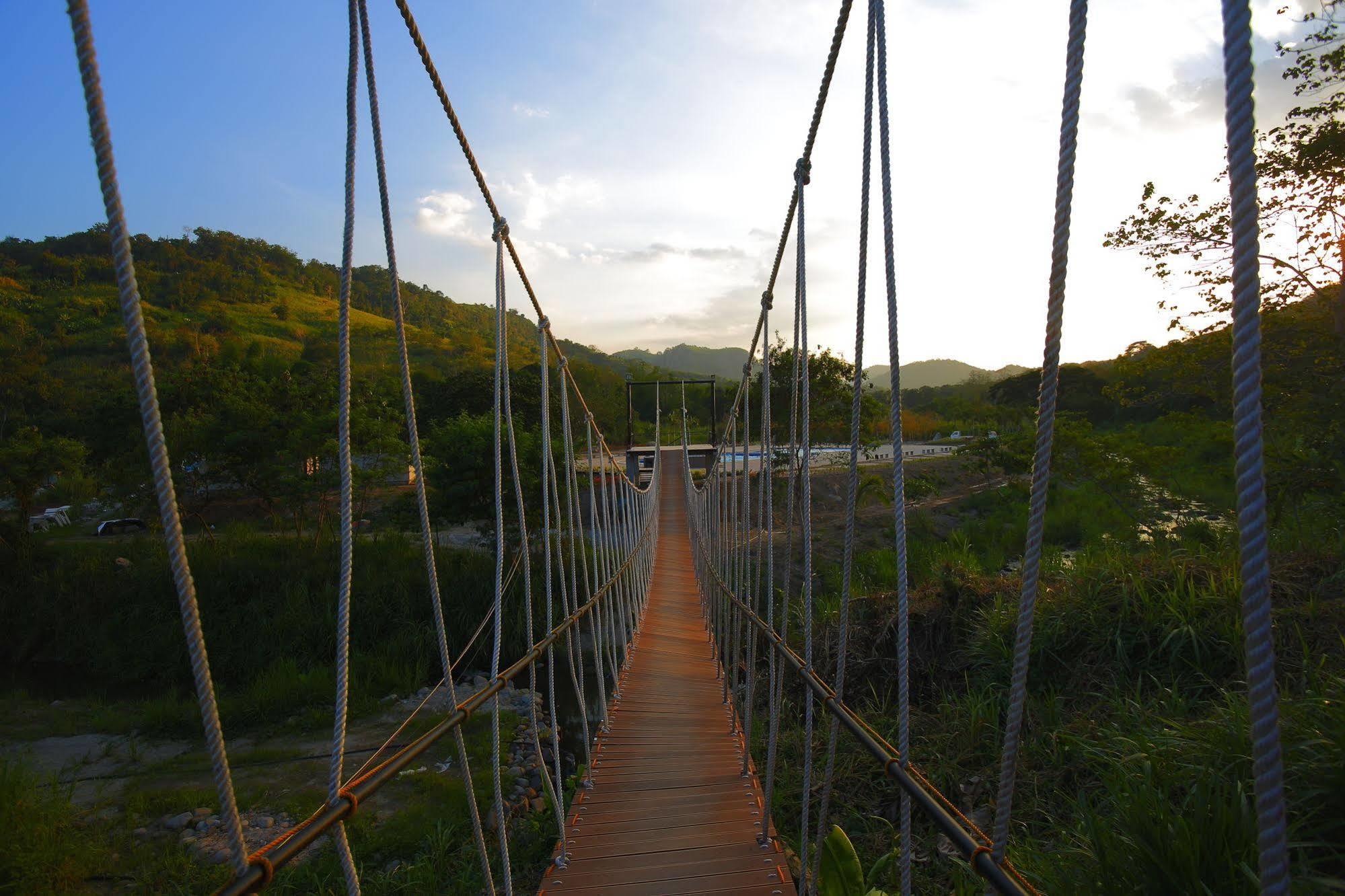 Green Canyon Leisure Farms Clark Field Dış mekan fotoğraf